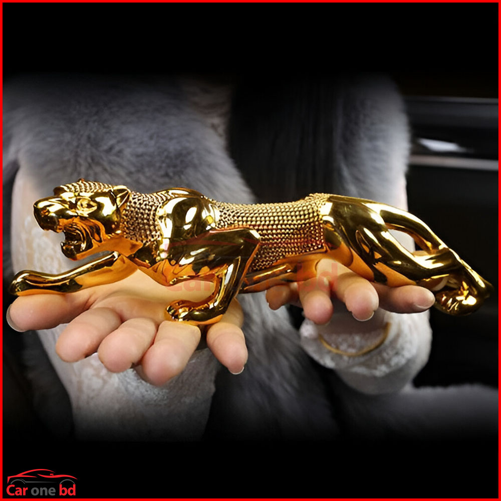 Car Dashboard Showpiece Jaguar - Enhance Your Car's Interior in Style